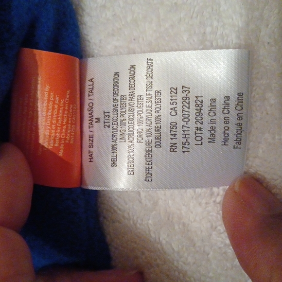 Paw Patrol Hat/Glove Set - Picture 6 of 7